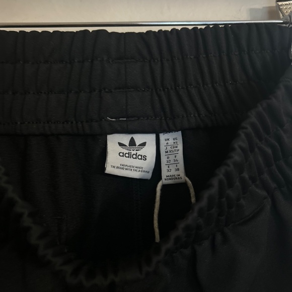 Adidas Originals 3-Stripes Shorts – Black - Picture 3 of 5